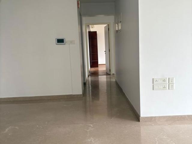 Rental | 4 BHK + Study Room,Extra Room 1350 Sq.Ft. Apartment in Godrej The Trees