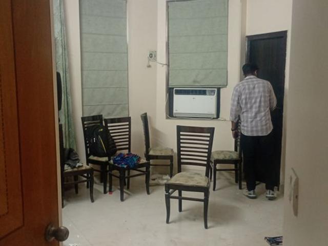 Rental | 4 BHK + Store Room 2100 Sq.Ft. Apartment in Sector 10 Dwarka