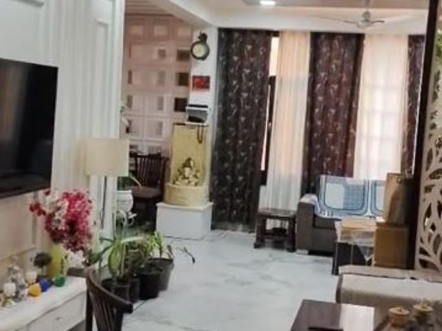 Rental | 4 BHK + Store Room 2200 Sq.Ft. Apartment in Sector 18 Dwarka