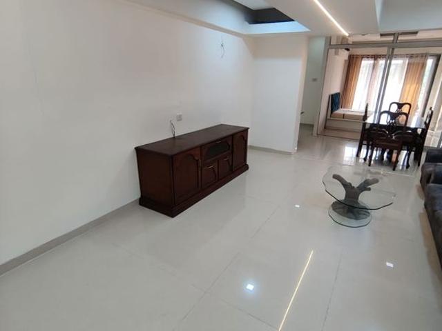 Rental | 4 BHK + Store Room 2400 Sq.Ft. Apartment in Kesar Exotica