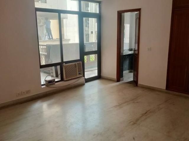 Rental | 4 BHK + Store Room 2600 Sq.Ft. Apartment in Sheeba Apartment
