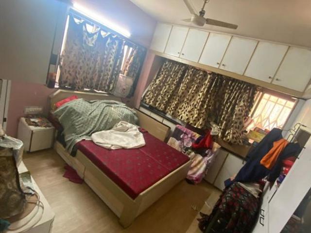 Rental | 4 BHK + Store Room 3500 Sq.Ft. Apartment in Marvel Isola