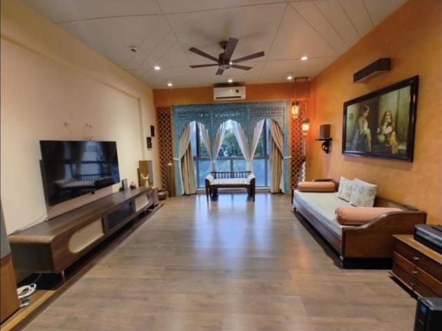 Rental | 4 BHK + Pooja Room 4950 Sq.Ft. Apartment in Peninsula Heights Bangalore