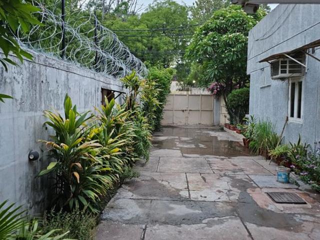 Rental | 4 BHK + Pooja Room 9450 Sq.Yd. Independent House in Anupam Garden