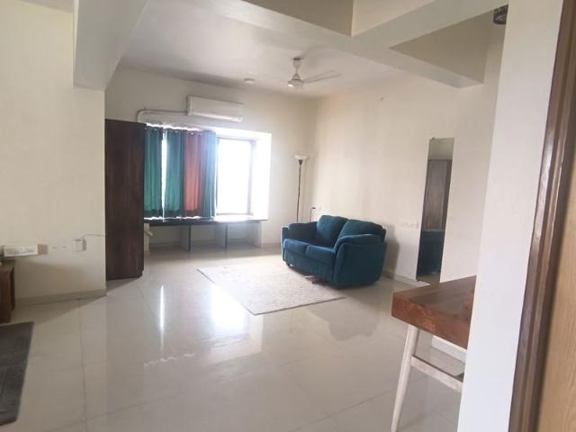 Rental | 4 BHK + Pooja Room 1990 Sq.Ft. Apartment in Evershine Cosmic