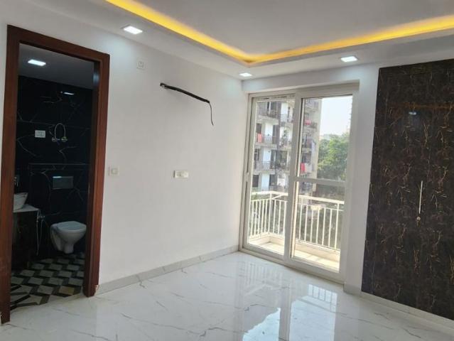 Rental | 4 BHK + Pooja Room 2000 Sq.Ft. Apartment in Sector 12 Dwarka