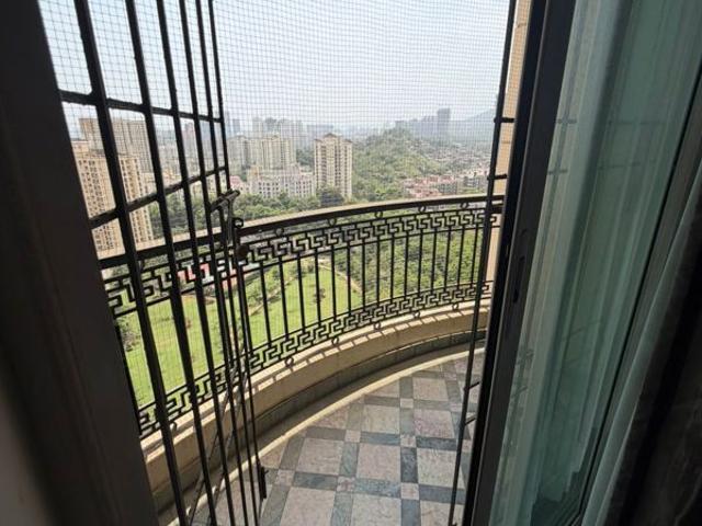 Rental | 4 BHK + Pooja Room 2100 Sq.Ft. Apartment in Hiranandani Estate Evelina