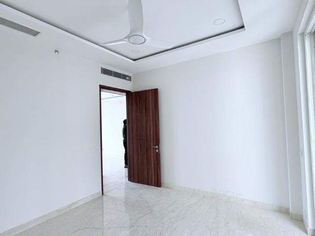 Rental | 4 BHK + Pooja Room 2520 Sq.Ft. Apartment in Sector 22