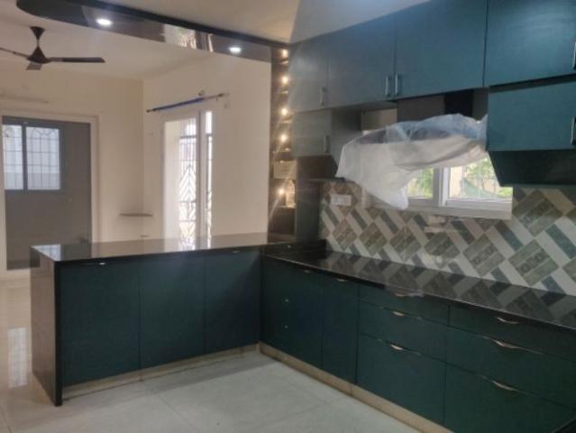 Rental | 4 BHK + Pooja Room 356 Sq.Yd. Villa in Shamshabad