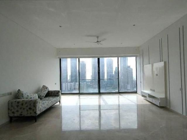 Rental | 4 BHK + Pooja Room,Servant Room 2158 Sq.Ft. Apartment in Rustomjee Crown