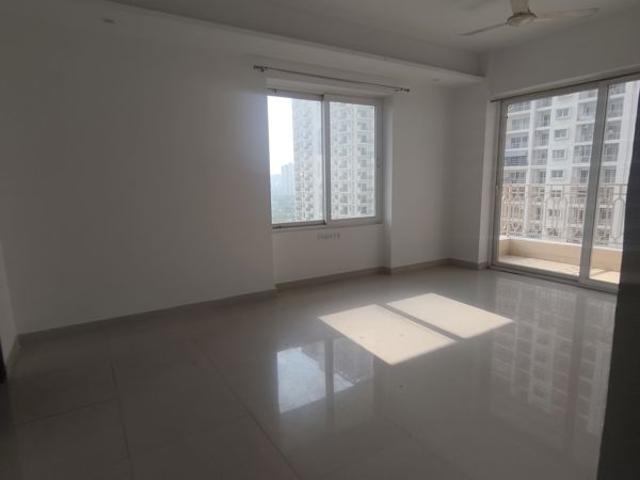 Rental | 4 BHK + Pooja Room,Servant Room 2575 Sq.Ft. Apartment in Mahagun Mirabella Highrise