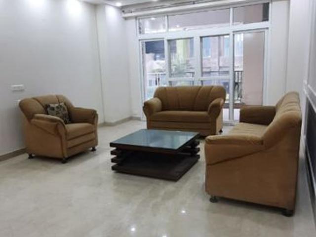 Rental | 4 BHK + Pooja Room,Servant Room 3850 Sq.Ft. Apartment in Parx Laureate