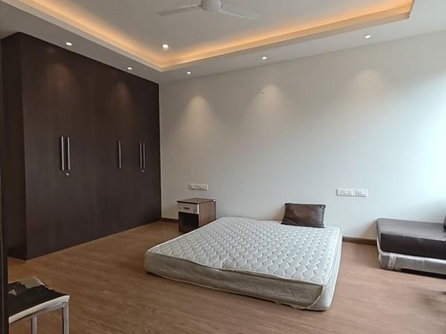 Rental | 4 BHK + Pooja Room,Servant Room,Extra Room 2558 Sq.Ft. Apartment in Conscient Heritage Max II