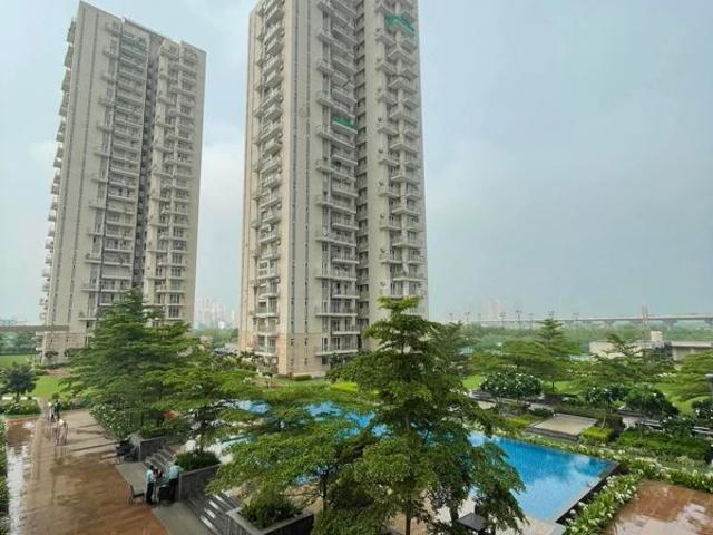Rental | 4 BHK + Pooja Room,Servant Room,Extra Room 2775 Sq.Ft. Apartment in Conscient Heritage Max
