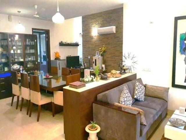 Rental | 4 BHK + Pooja Room,Servant Room,Study Room 5000 Sq.Ft. Independent House in RWA Apartments Sector 108