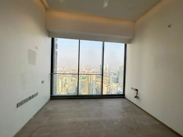 Rental | 4 BHK + Pooja Room,Servant Room,Study Room 1786 Sq.Ft. Apartment in Rustomjee Crown