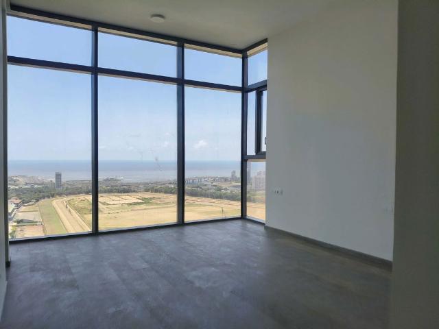 Rental | 4 BHK + Pooja Room,Servant Room,Study Room 1868 Sq.Ft. Apartment in Piramal Mahalaxmi