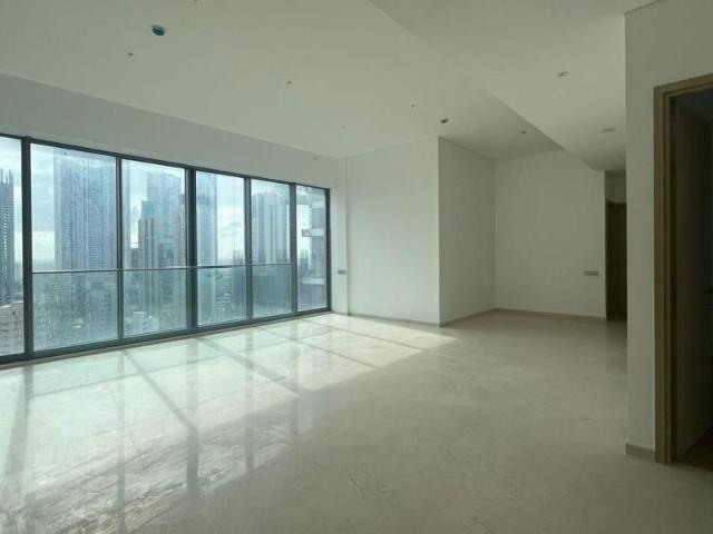 Rental | 4 BHK + Pooja Room,Servant Room,Study Room 2500 Sq.Ft. Apartment in Rustomjee Crown