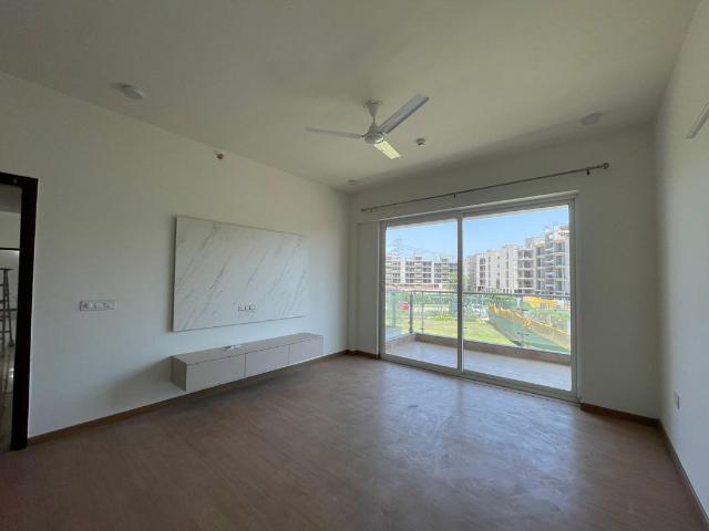 Rental | 4 BHK + Pooja Room,Servant Room,Study Room 2720 Sq.Ft. Apartment in Godrej Meridien