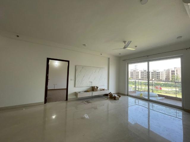 Rental | 4 BHK + Pooja Room,Servant Room,Study Room 2730 Sq.Ft. Apartment in Godrej Meridien