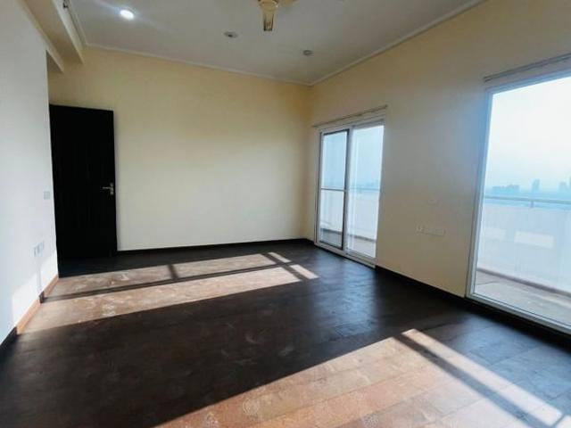 Rental | 4 BHK + Pooja Room,Servant Room,Study Room 3300 Sq.Ft. Apartment in Dasnac Burj