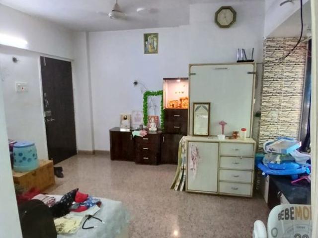 Rental | 4 BHK + Pooja Room,Servant Room,Study Room,Extra Room,Basement,Store Room 1875 Sq.Ft. Apartment in Lokhandwala Infrastructure Whispering Palms XXclus