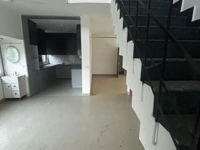 Rental | 4 BHK + Pooja Room,Servant Room,Study Room,Extra Room,Basement,Store Room 2800 Sq.Ft. Apartment in AWHO Brahmaputra Apartments