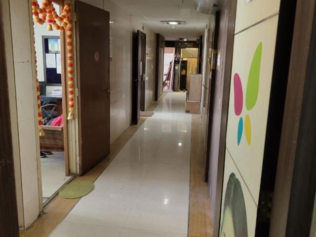 Rental | 4 BHK + Pooja Room,Servant Room,Study Room,Extra Room,Store Room 2350 Sq.Ft. Apartment in Unique Twins Tower CHS