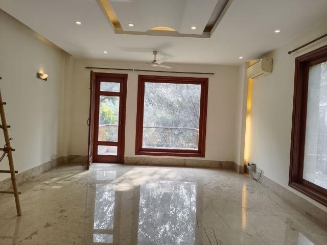 Rental | 4 BHK + Pooja Room,Servant Room,Study Room,Extra Room,Store Room 4600 Sq.Ft. Apartment in Vasant Vihar