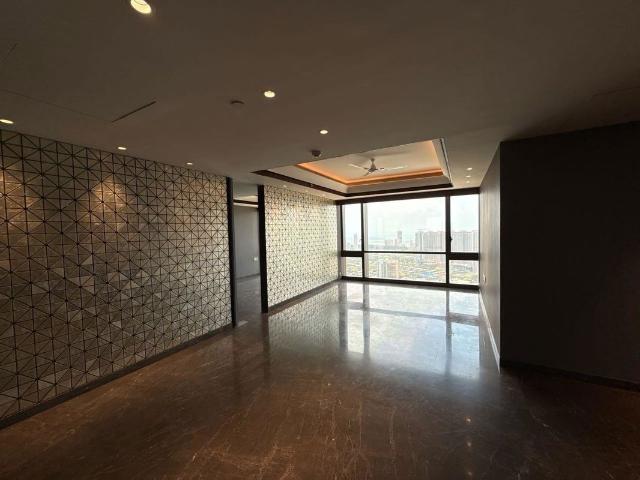 Rental | 4 BHK + Pooja Room,Servant Room,Study Room,Extra Room 1600 Sq.Ft. Apartment in Lodha Trump Tower