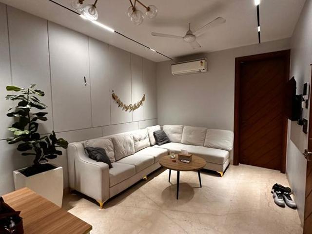 Rental | 4 BHK + Pooja Room,Servant Room,Study Room,Extra Room 2600 Sq.Ft. Apartment in Panchsheel Park