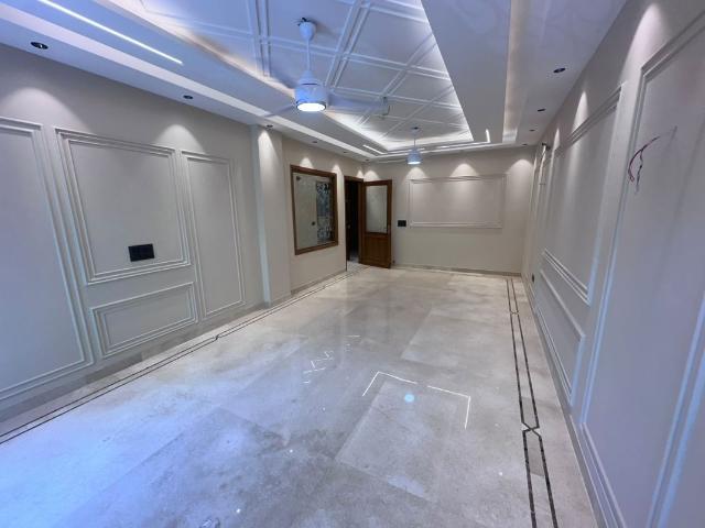 Rental | 4 BHK + Pooja Room,Servant Room,Study Room,Extra Room 2700 Sq.Ft. Apartment in Safdarjung Enclave