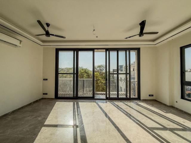 Rental | 4 BHK + Pooja Room,Servant Room,Study Room,Extra Room 3000 Sq.Ft. Apartment in Greater Kailash II