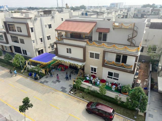 Rental | 4 BHK + Pooja Room,Servant Room,Study Room,Extra Room 5500 Sq.Ft. Villa in Muppas Indraprastha