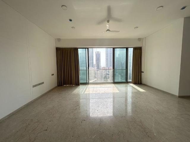 Rental | 4 BHK + Pooja Room,Store Room 1936 Sq.Ft. Apartment in Rustomjee Crown