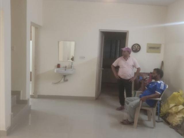 Rental | 4 BHK + Pooja Room,Study Room,Extra Room,Store Room 3000 Sq.Ft. Apartment in Jawahar Nagar