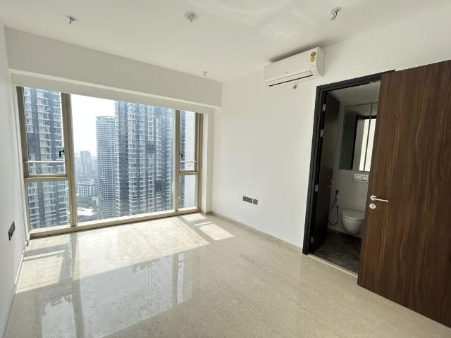Rental | 4 BHK + Pooja Room,Study Room,Store Room 1526 Sq.Ft. Apartment in Lodha The Park