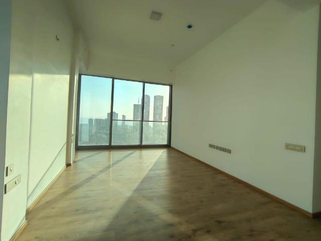 Rental | 4 BHK + Pooja Room,Study Room,Store Room 2560 Sq.Ft. Apartment in Rustomjee Crown