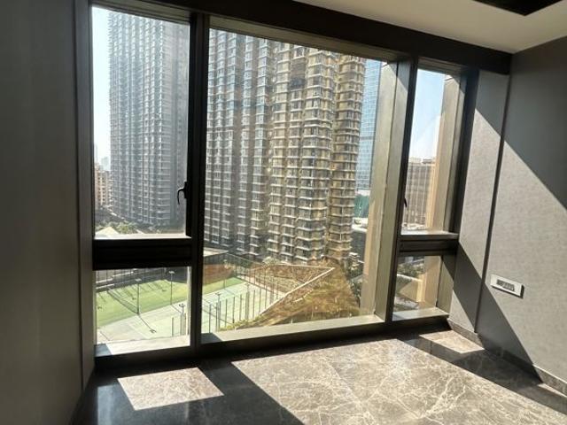 Rental | 4 BHK + Pooja Room,Study Room 1600 Sq.Ft. Apartment in Lodha Trump Tower