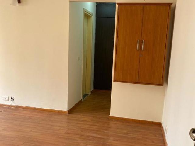 Rental | 4 BHK + Pooja Room,Study Room 2032 Sq.Ft. Apartment in BPTP Park Grandeura