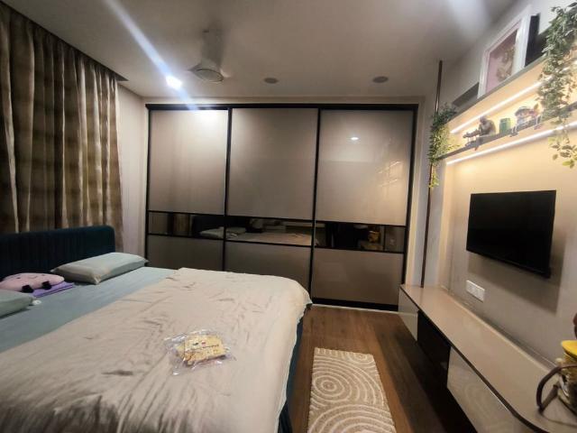 Rental | 4 BHK + Prayer Room 2130 Sq.Ft. Apartment in Ambience Courtyard