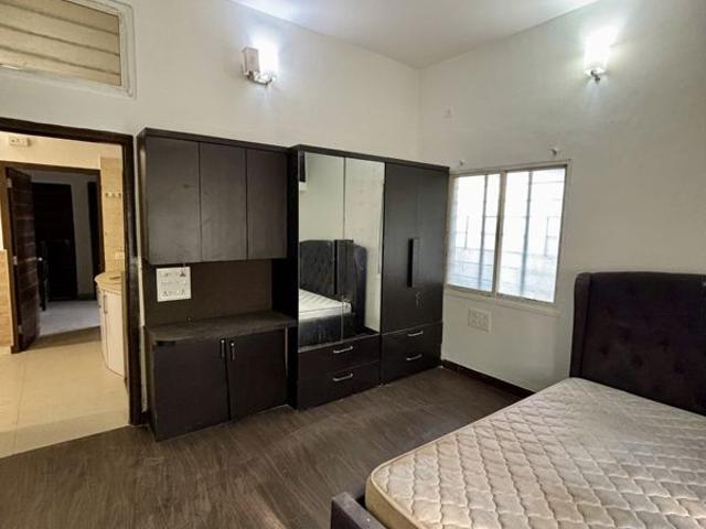 Rental | 4 BHK + Prayer Room 2500 Sq.Ft. Apartment in Chintamani Trimurti