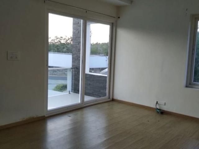 Rental | 4 BHK + Prayer Room 3500 Sq.Ft. Villa in Namaha Lakewood