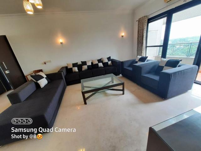 Rental | 4 BHK + Prayer Room,Servant Room,Study Room 2500 Sq.Ft. Apartment in Godrej Sherwood
