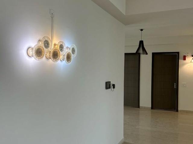 Rental | 4 BHK + Prayer Room,Servant Room,Study Room 2800 Sq.Ft. Apartment in Lotus Panache