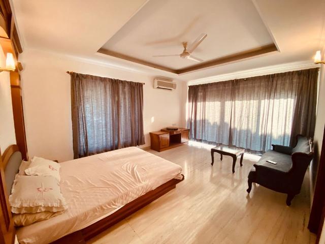 Rental | 4 BHK + Prayer Room,Servant Room,Study Room 3650 Sq.Ft. Penthouse in Goldcrest Nilgiri Greens