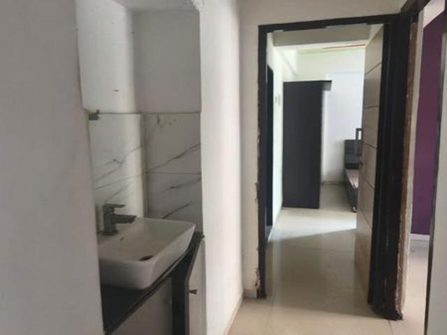 Rental | 4 BHK + Prayer Room,Servant Room,Study Room,Basement,Store Room 1475 Sq.Ft. Apartment in Wadhwa TW Gardens