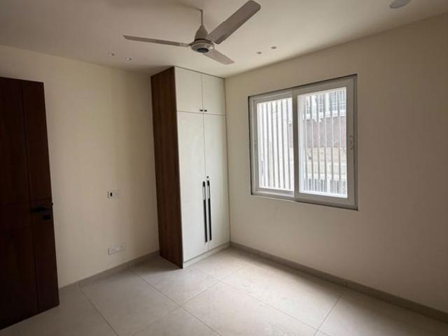 Rental | 4 BHK + Prayer Room,Servant Room,Study Room,Extra Room 4500 Sq.Ft. Apartment in Panchsheel Park
