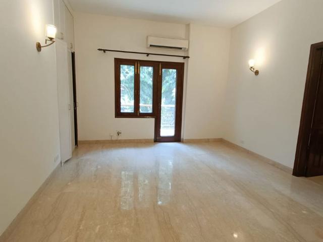 Rental | 4 BHK + Prayer Room,Servant Room,Study Room,Extra Room 3000 Sq.Ft. Apartment in Panchsheel Enclave