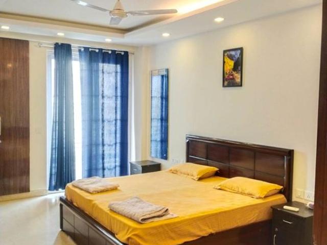 Rental | 4 BHK + Prayer Room,Servant Room,Study Room,Extra Room 3600 Sq.Ft. Apartment in East Of Kailash